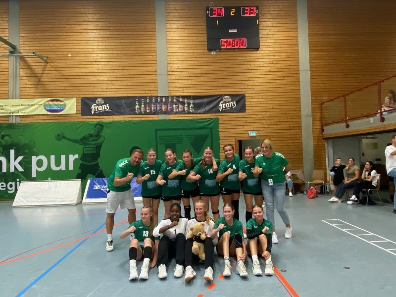 800TVSCMaedchen